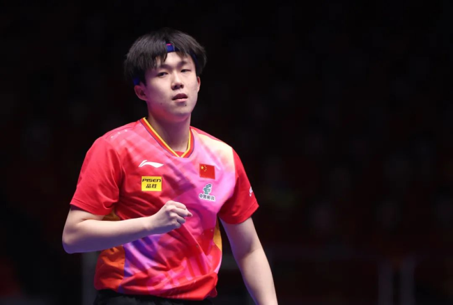 中国队世乒赛11连冠 马龙轻击台面告别世锦赛