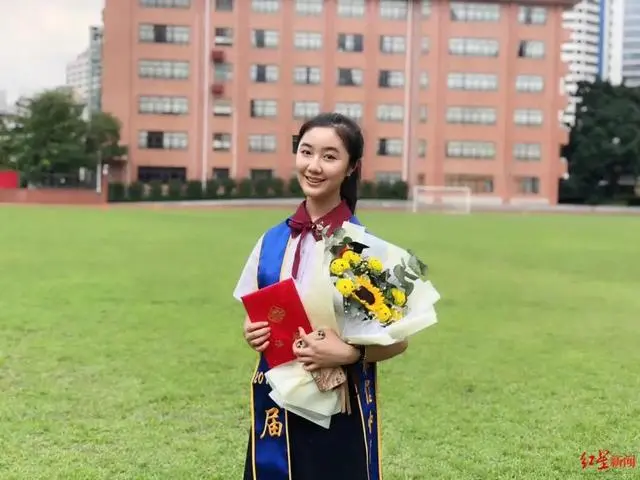 “点读机女孩”高君雨自曝患脑瘤_“点读机女孩”高君雨自曝患脑瘤_“点读机女孩”高君雨自曝患脑瘤