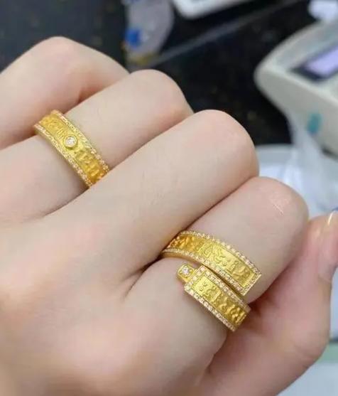 网购999足金戒指到手纯度仅为14k_网上买的戒指太大怎么办_网上买金戒指