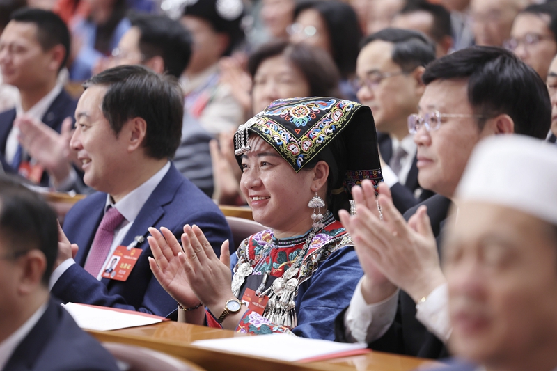 十四届全国人大二次会议举行闭幕会_十四届全国人大二次会议举行闭幕会_十四届全国人大二次会议举行闭幕会