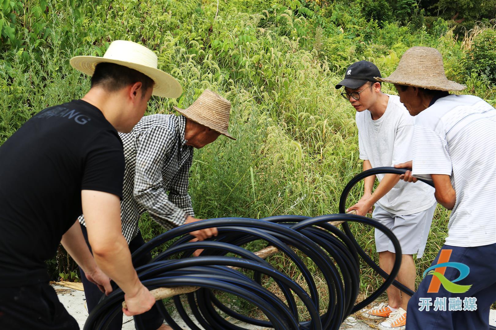 温泉县泡温泉_镇政府回应游客在“水牢”里泡温泉_温泉镇泡温泉