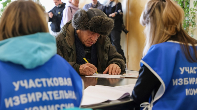 普京竞选_俄罗斯普京大选_俄总统大选 选票上除了普京还有谁？