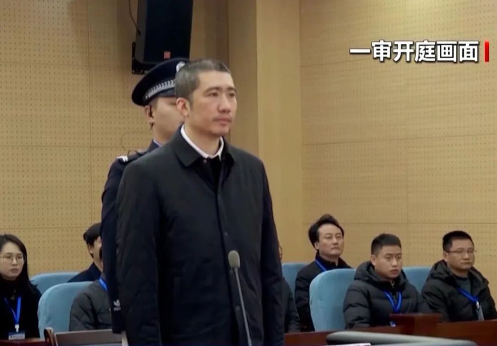 恒大董事会视频_恒大老总被抓_董铮收受恒大等23家俱乐部贿赂