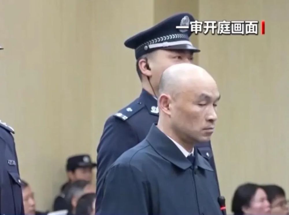 恒大董事会视频_恒大老总被抓_董铮收受恒大等23家俱乐部贿赂