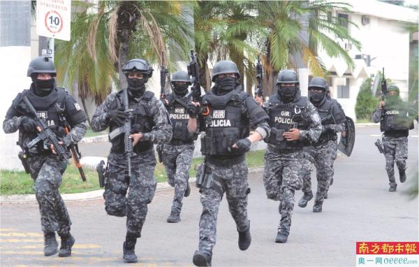 厄瓜多尔一监狱发生暴乱_厄瓜多尔监狱犯人照片_厄瓜多尔监狱事件