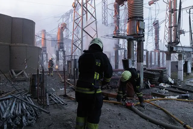 乌克兰能源设施再遭大规模空袭_乌克兰能源寡头_乌克兰能源危机