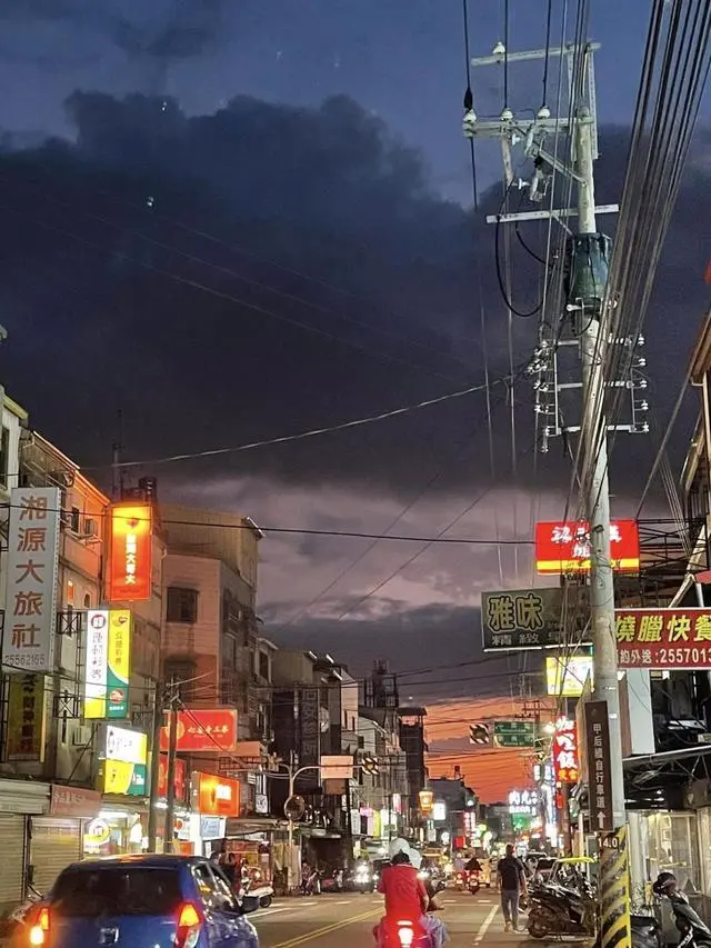 台湾强震前网上现“天空异象”照片_组装机电源如何选择_运动员甘油