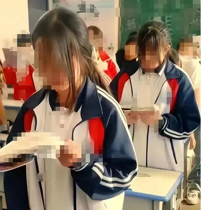 鲶鱼须为何备受初中女生追捧_鲶鱼型女孩_初中女生初中女生照片