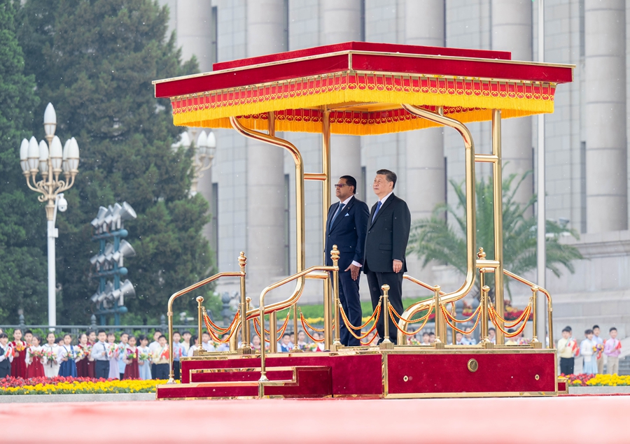 习近平同苏里南总统会谈_习近平同苏里南总统会谈_习近平同苏里南总统会谈