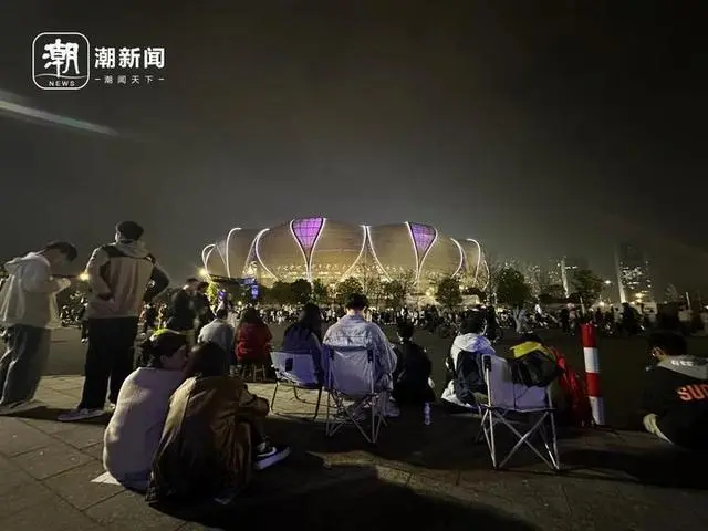 人生贵相如何必金与钱_五月天捐出泉州演唱会全部票房_拍景色什么相机软件最好