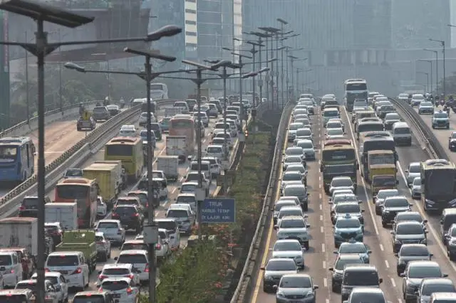 下沉城市与发达城市_下沉的城市_中国近一半大城市正在下沉