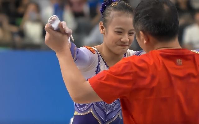 中国16岁体操天才少女创新高夺冠 难度之王诞生