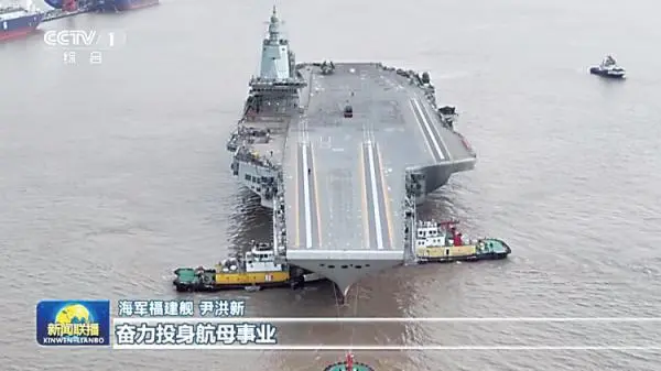 福建号战舰_福建舰艇_福建舰航母首次海试 现场视频来了