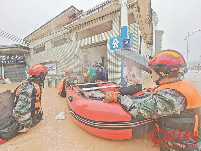 广东两地6小时降雨超300毫米_广东连续降雨_广东每小时最大降雨量