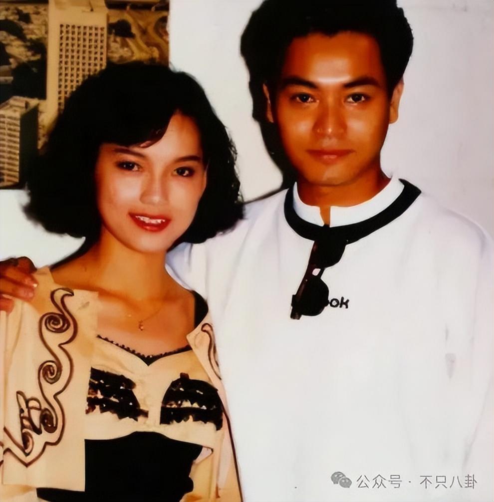 这对模范夫妻官宣离婚，他俩到底谁错了？__这对模范夫妻官宣离婚，他俩到底谁错了？