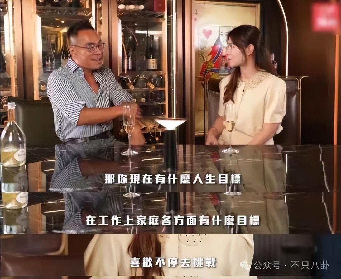 _这对模范夫妻官宣离婚，他俩到底谁错了？_这对模范夫妻官宣离婚，他俩到底谁错了？