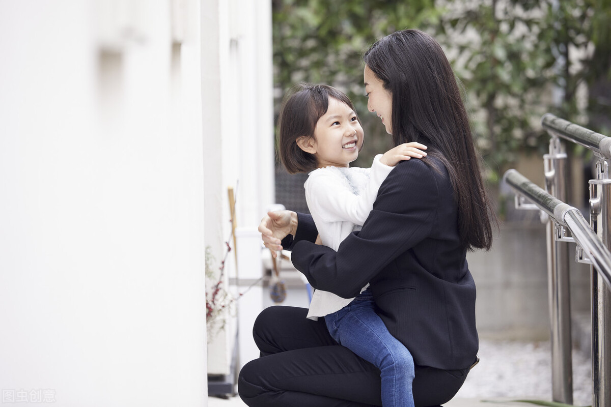 杨幂不带孩子_杨幂带孩子上综艺节目_杨幂带孩子来学校找我小说