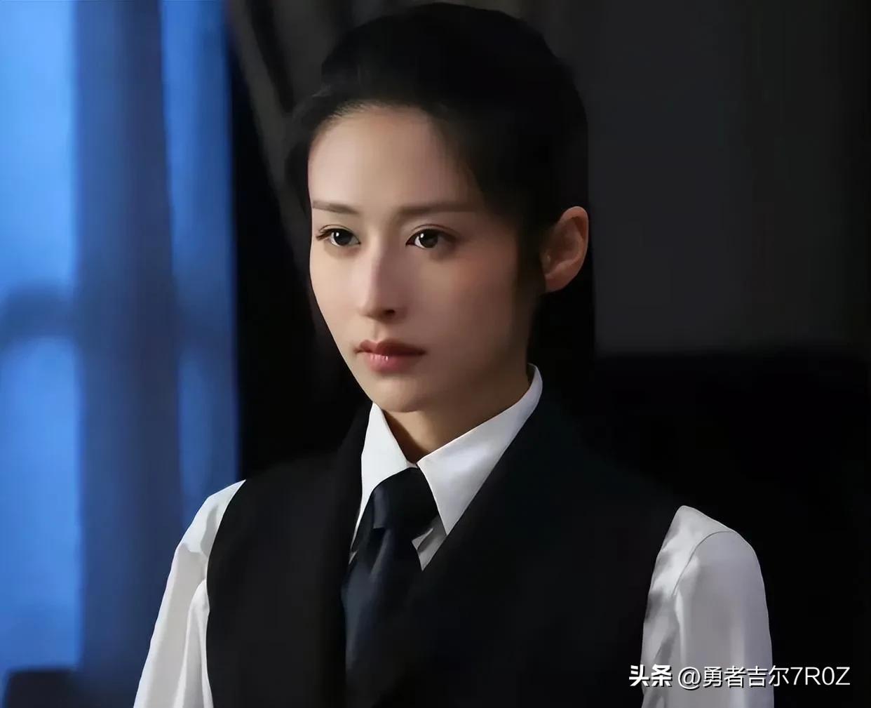 成毅深潜女装_成毅新剧《深潜》主演阵容是谁_深潜成毅电视剧免费观看