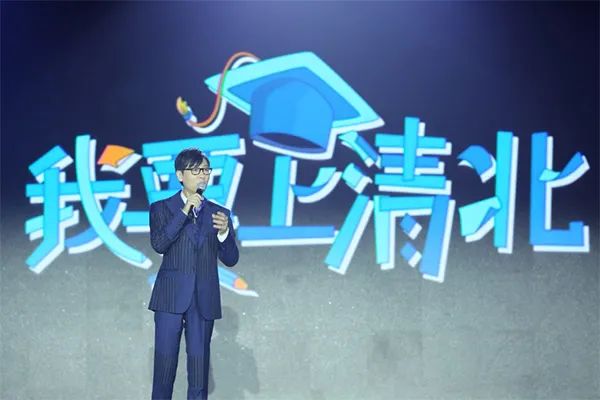 电视剧《深潜》_深潜电视剧什么时候播2021_《深潜》开播首日收视多少个小时